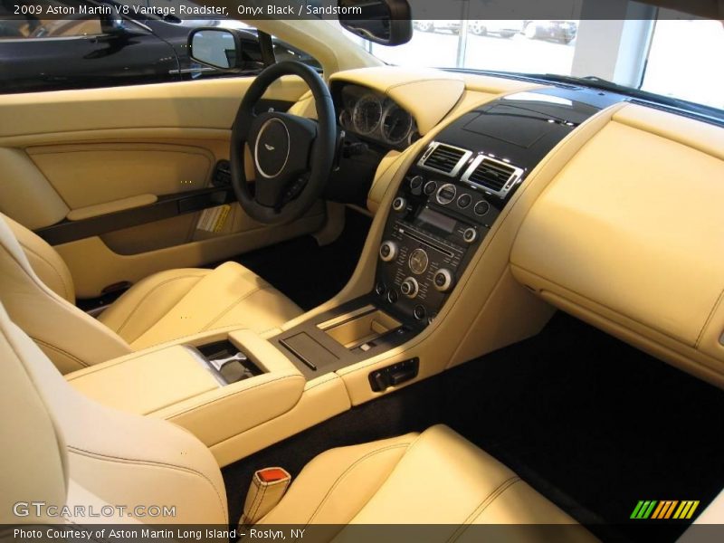 Onyx Black / Sandstorm 2009 Aston Martin V8 Vantage Roadster