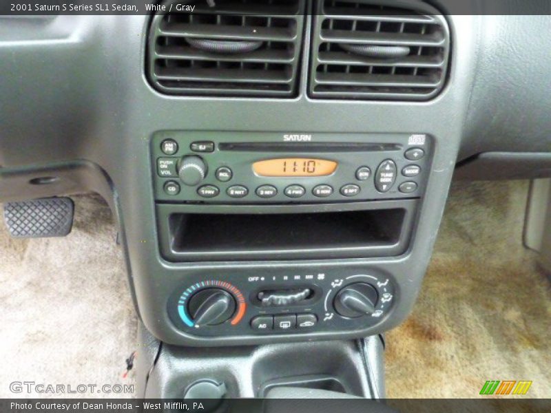 Controls of 2001 S Series SL1 Sedan