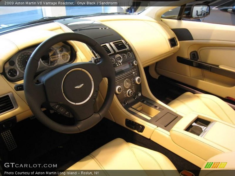 Onyx Black / Sandstorm 2009 Aston Martin V8 Vantage Roadster