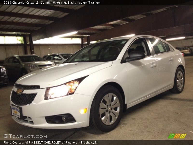 Summit White / Jet Black/Medium Titanium 2013 Chevrolet Cruze LS