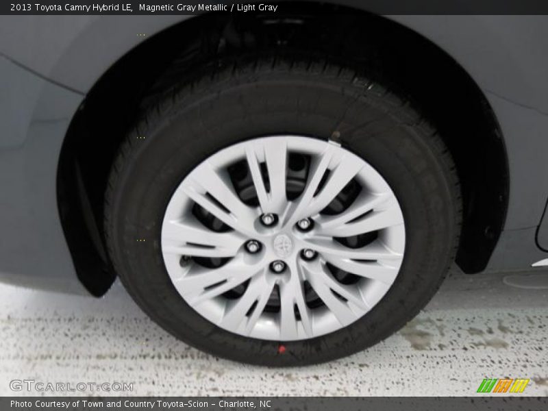Magnetic Gray Metallic / Light Gray 2013 Toyota Camry Hybrid LE