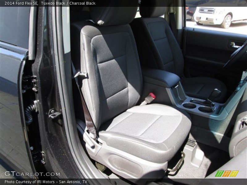 Tuxedo Black / Charcoal Black 2014 Ford Flex SE