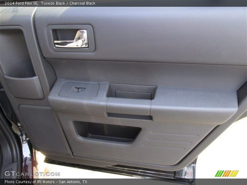 Tuxedo Black / Charcoal Black 2014 Ford Flex SE