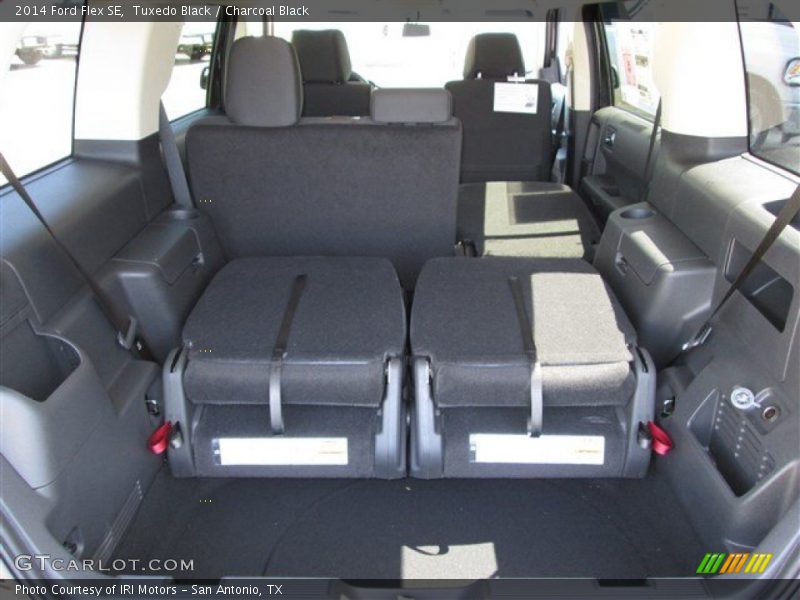 Tuxedo Black / Charcoal Black 2014 Ford Flex SE