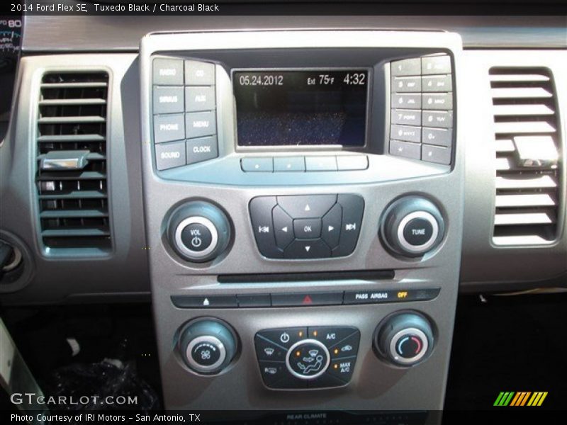 Controls of 2014 Flex SE