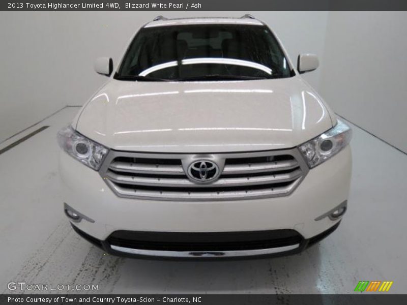Blizzard White Pearl / Ash 2013 Toyota Highlander Limited 4WD