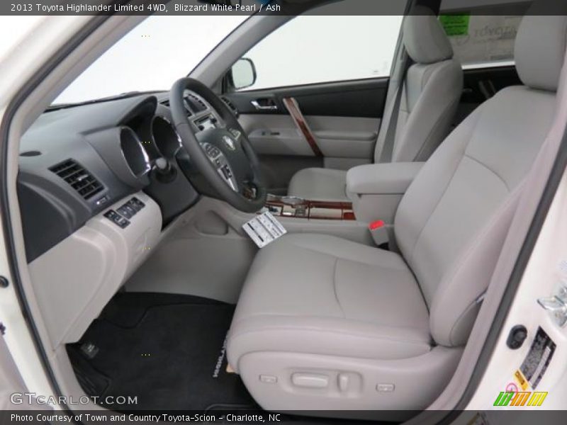 Blizzard White Pearl / Ash 2013 Toyota Highlander Limited 4WD
