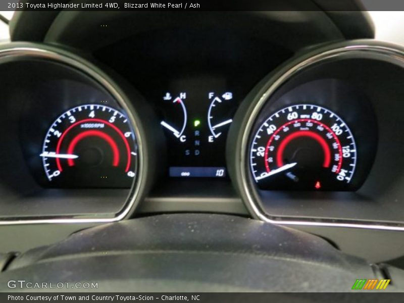 Blizzard White Pearl / Ash 2013 Toyota Highlander Limited 4WD