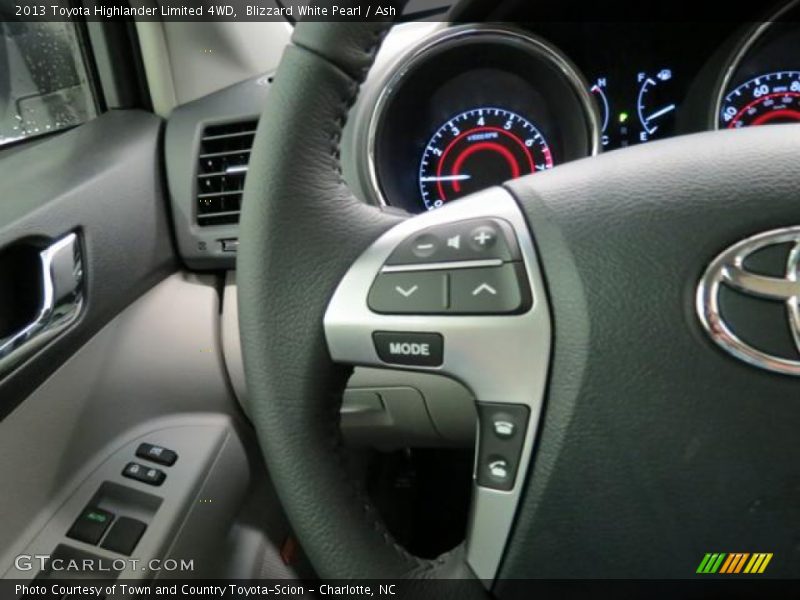 Blizzard White Pearl / Ash 2013 Toyota Highlander Limited 4WD