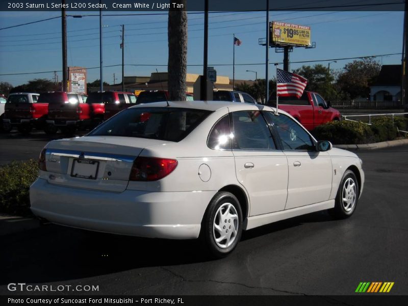 Cream White / Light Tan 2003 Saturn L Series L200 Sedan