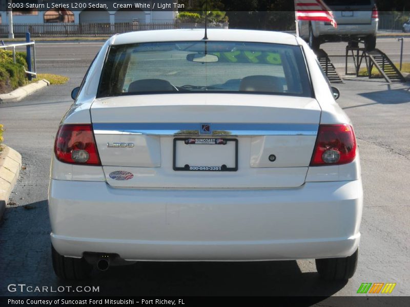 Cream White / Light Tan 2003 Saturn L Series L200 Sedan