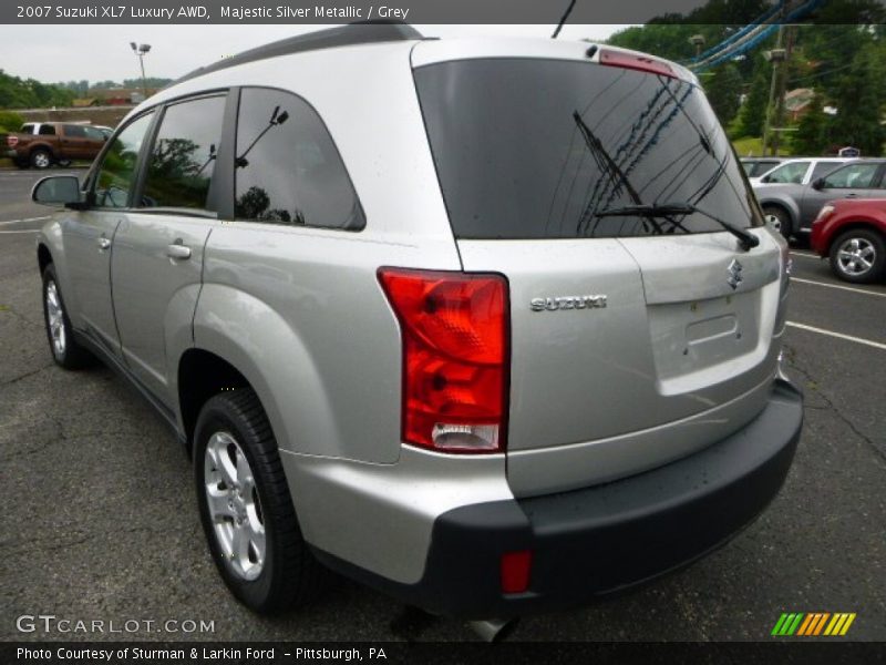 Majestic Silver Metallic / Grey 2007 Suzuki XL7 Luxury AWD