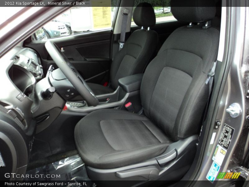 Front Seat of 2012 Sportage LX