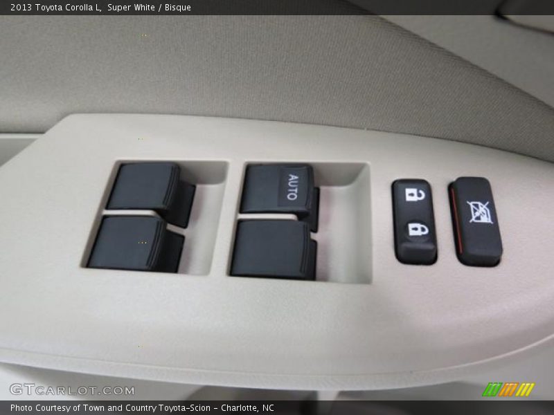 Super White / Bisque 2013 Toyota Corolla L