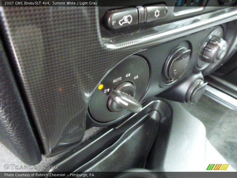 Summit White / Light Gray 2007 GMC Envoy SLT 4x4