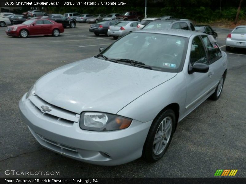 Ultra Silver Metallic / Graphite Gray 2005 Chevrolet Cavalier Sedan
