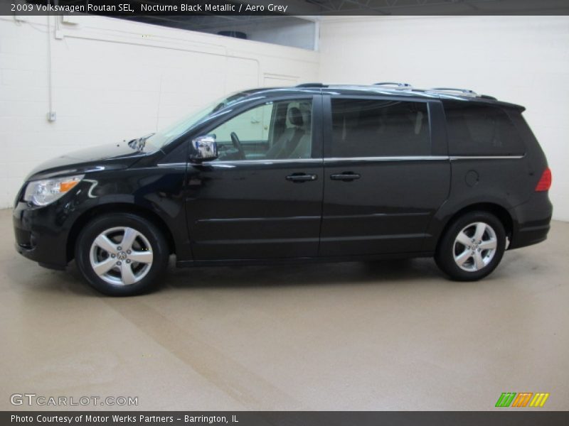 Nocturne Black Metallic / Aero Grey 2009 Volkswagen Routan SEL