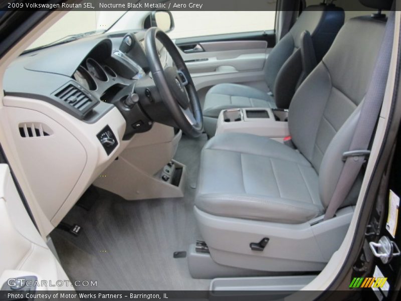 Nocturne Black Metallic / Aero Grey 2009 Volkswagen Routan SEL