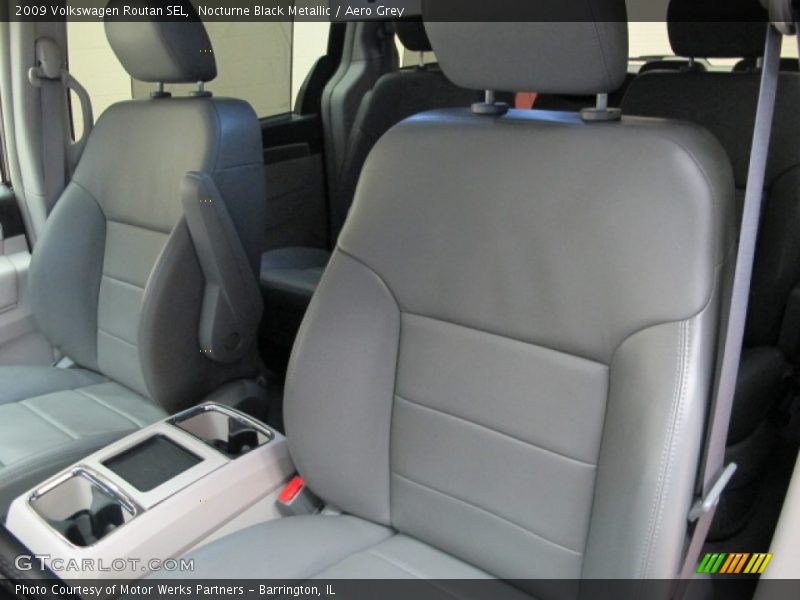 Nocturne Black Metallic / Aero Grey 2009 Volkswagen Routan SEL