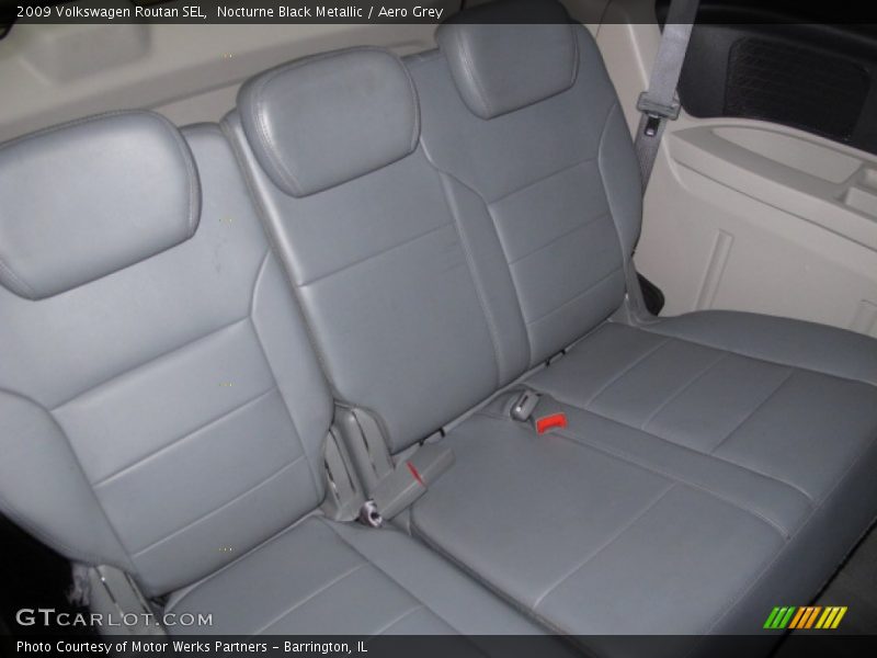 Nocturne Black Metallic / Aero Grey 2009 Volkswagen Routan SEL