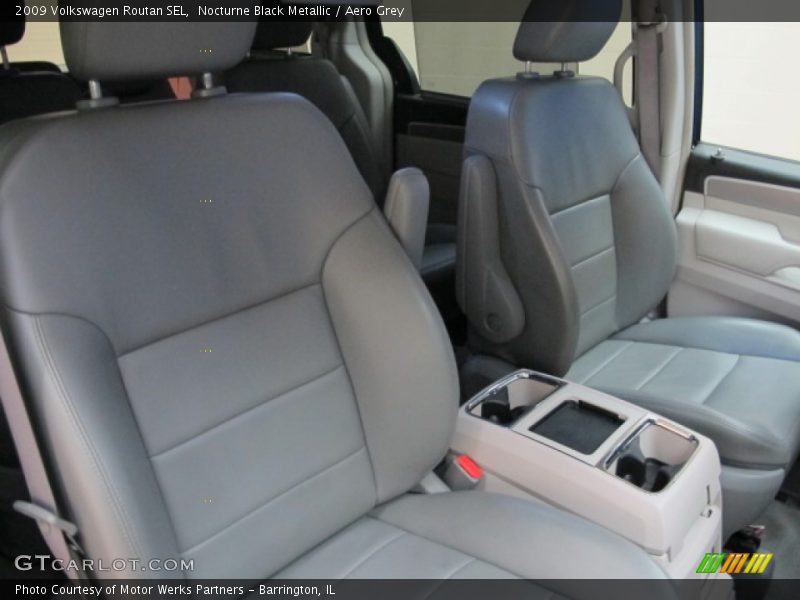 Nocturne Black Metallic / Aero Grey 2009 Volkswagen Routan SEL