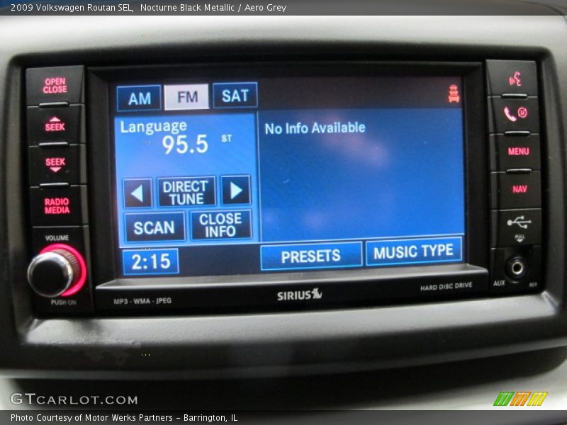 Nocturne Black Metallic / Aero Grey 2009 Volkswagen Routan SEL