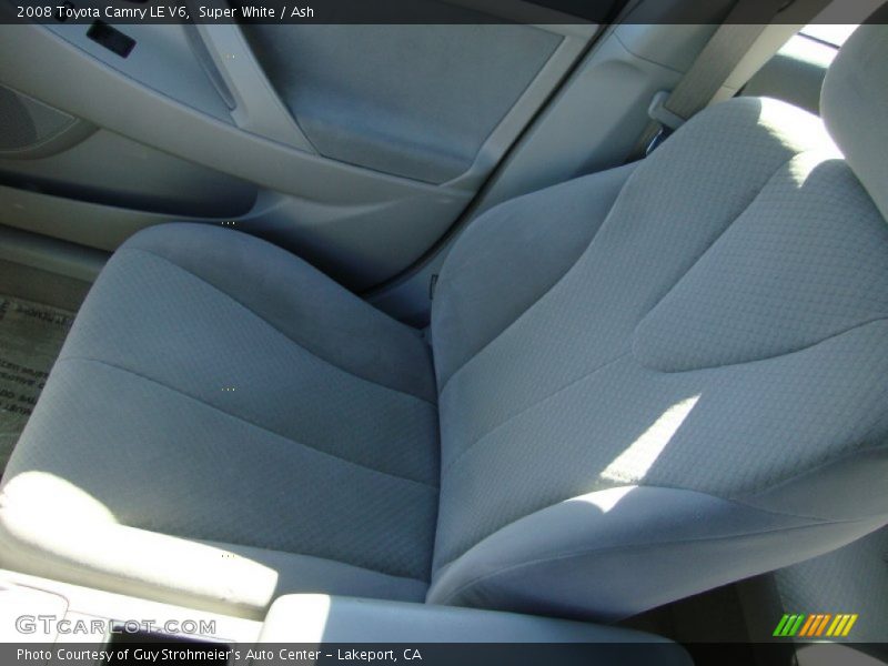 Super White / Ash 2008 Toyota Camry LE V6