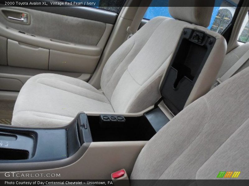 Vintage Red Pearl / Ivory 2000 Toyota Avalon XL