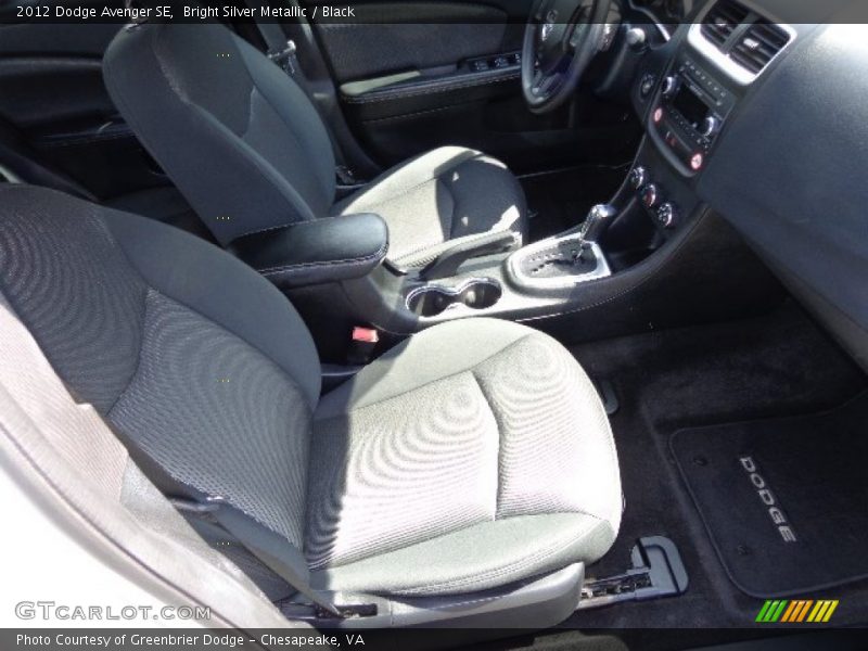 Bright Silver Metallic / Black 2012 Dodge Avenger SE