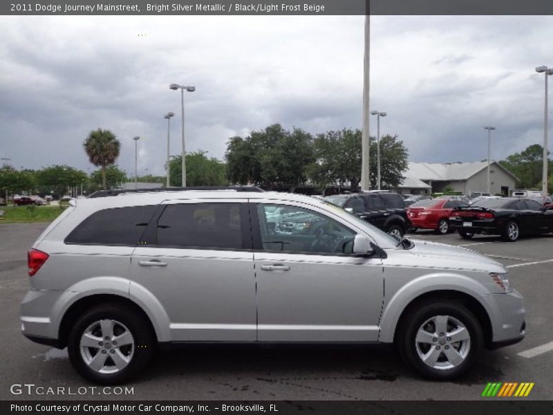 Bright Silver Metallic / Black/Light Frost Beige 2011 Dodge Journey Mainstreet