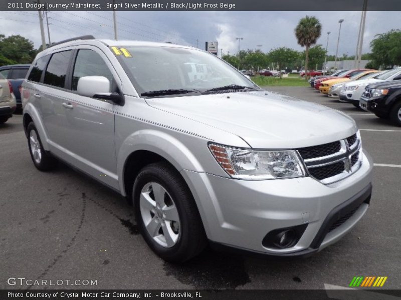 Bright Silver Metallic / Black/Light Frost Beige 2011 Dodge Journey Mainstreet