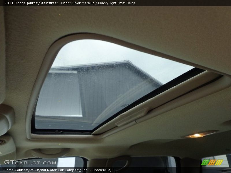 Bright Silver Metallic / Black/Light Frost Beige 2011 Dodge Journey Mainstreet
