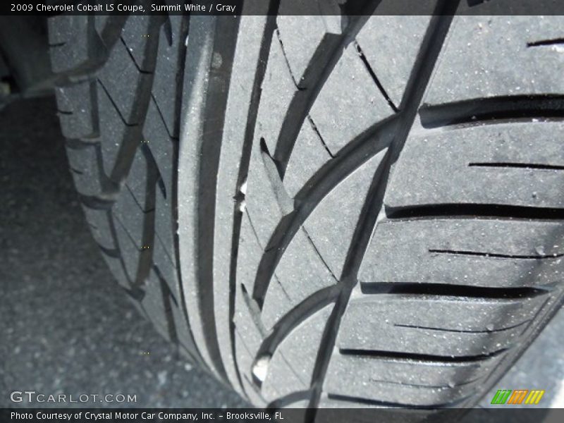 Summit White / Gray 2009 Chevrolet Cobalt LS Coupe