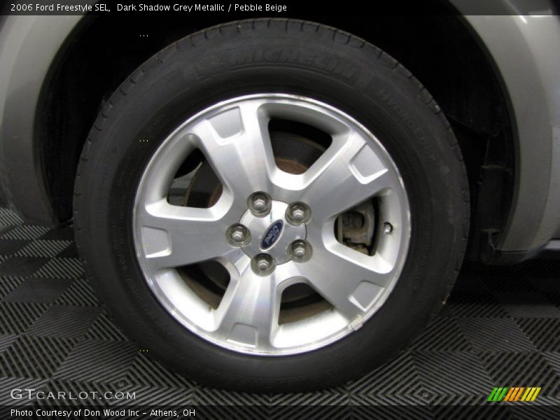 Dark Shadow Grey Metallic / Pebble Beige 2006 Ford Freestyle SEL