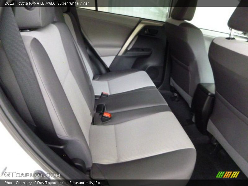 Super White / Ash 2013 Toyota RAV4 LE AWD