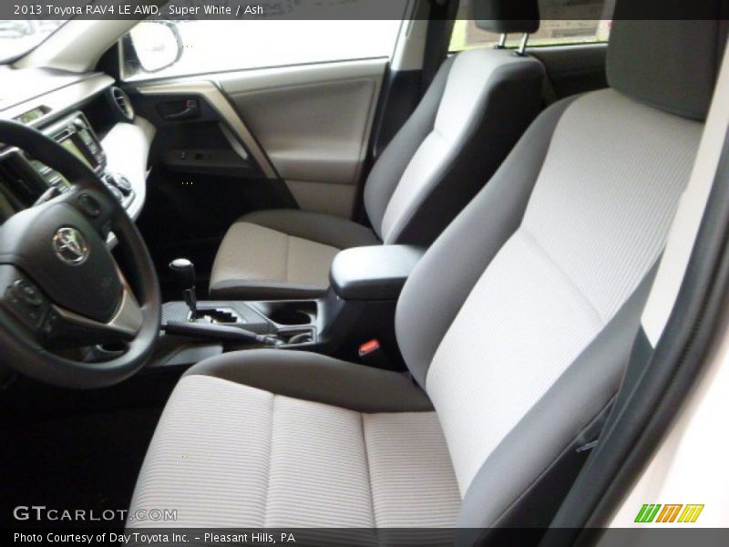 Super White / Ash 2013 Toyota RAV4 LE AWD