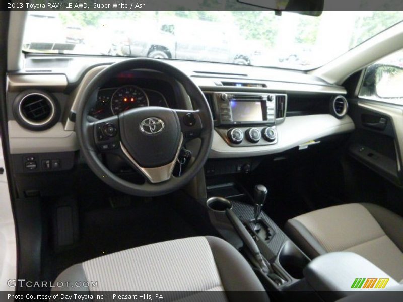 Super White / Ash 2013 Toyota RAV4 LE AWD