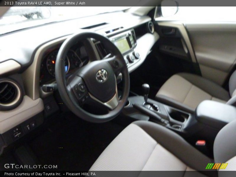 Super White / Ash 2013 Toyota RAV4 LE AWD