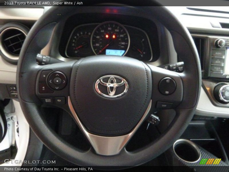Super White / Ash 2013 Toyota RAV4 LE AWD
