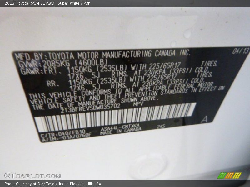 Super White / Ash 2013 Toyota RAV4 LE AWD