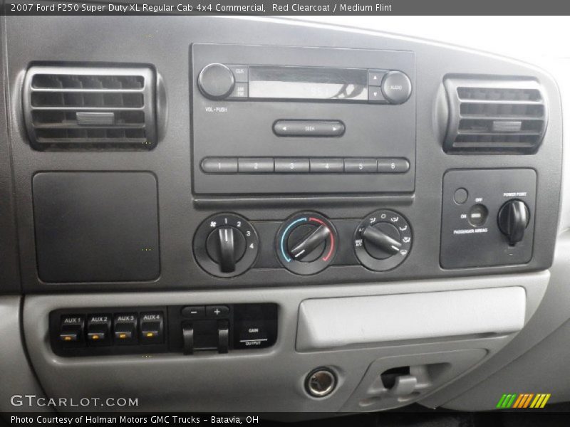Controls of 2007 F250 Super Duty XL Regular Cab 4x4 Commercial