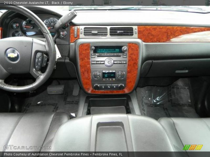 Black / Ebony 2010 Chevrolet Avalanche LT