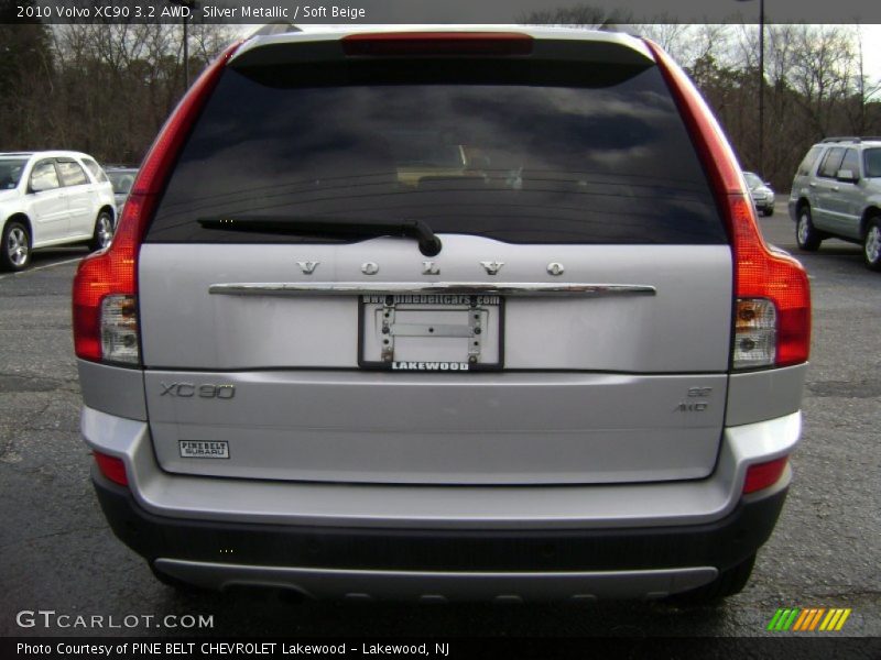 Silver Metallic / Soft Beige 2010 Volvo XC90 3.2 AWD