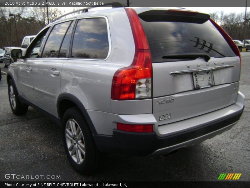 Silver Metallic / Soft Beige 2010 Volvo XC90 3.2 AWD