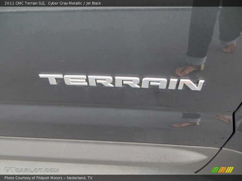 Cyber Gray Metallic / Jet Black 2011 GMC Terrain SLE