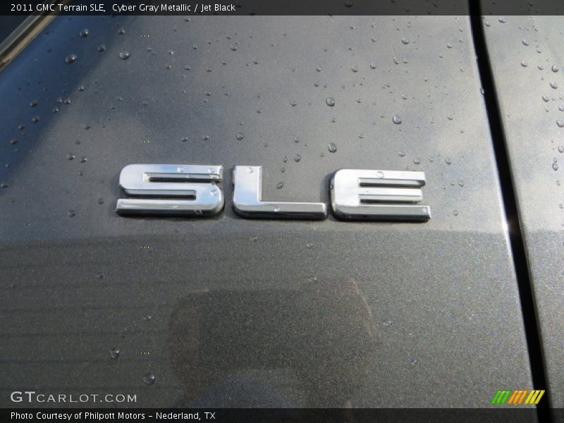 Cyber Gray Metallic / Jet Black 2011 GMC Terrain SLE
