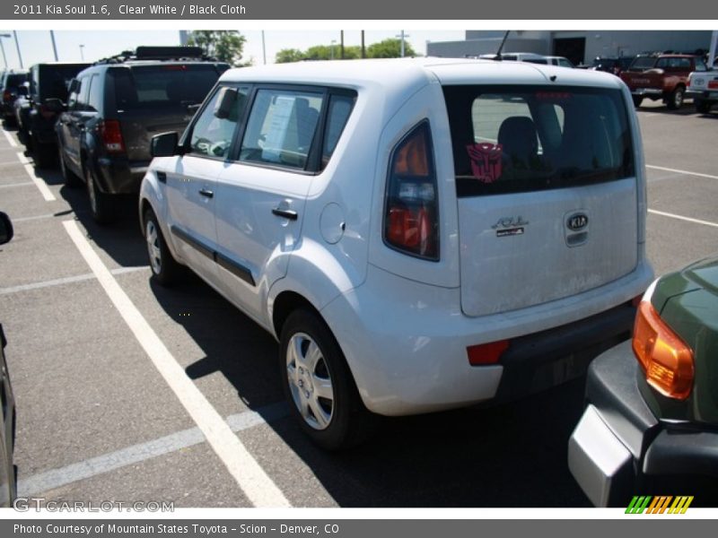 Clear White / Black Cloth 2011 Kia Soul 1.6