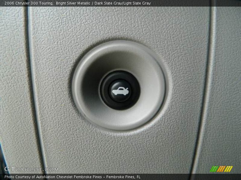 Bright Silver Metallic / Dark Slate Gray/Light Slate Gray 2006 Chrysler 300 Touring