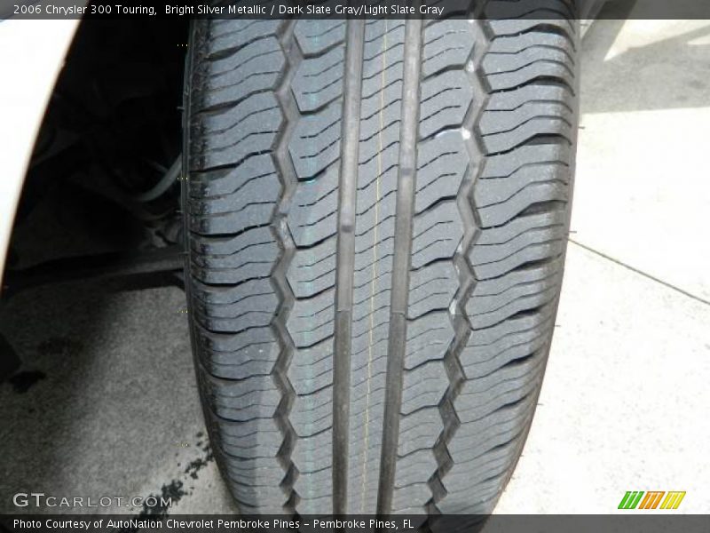 Bright Silver Metallic / Dark Slate Gray/Light Slate Gray 2006 Chrysler 300 Touring