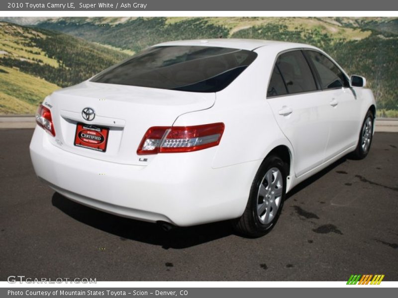 Super White / Ash Gray 2010 Toyota Camry LE